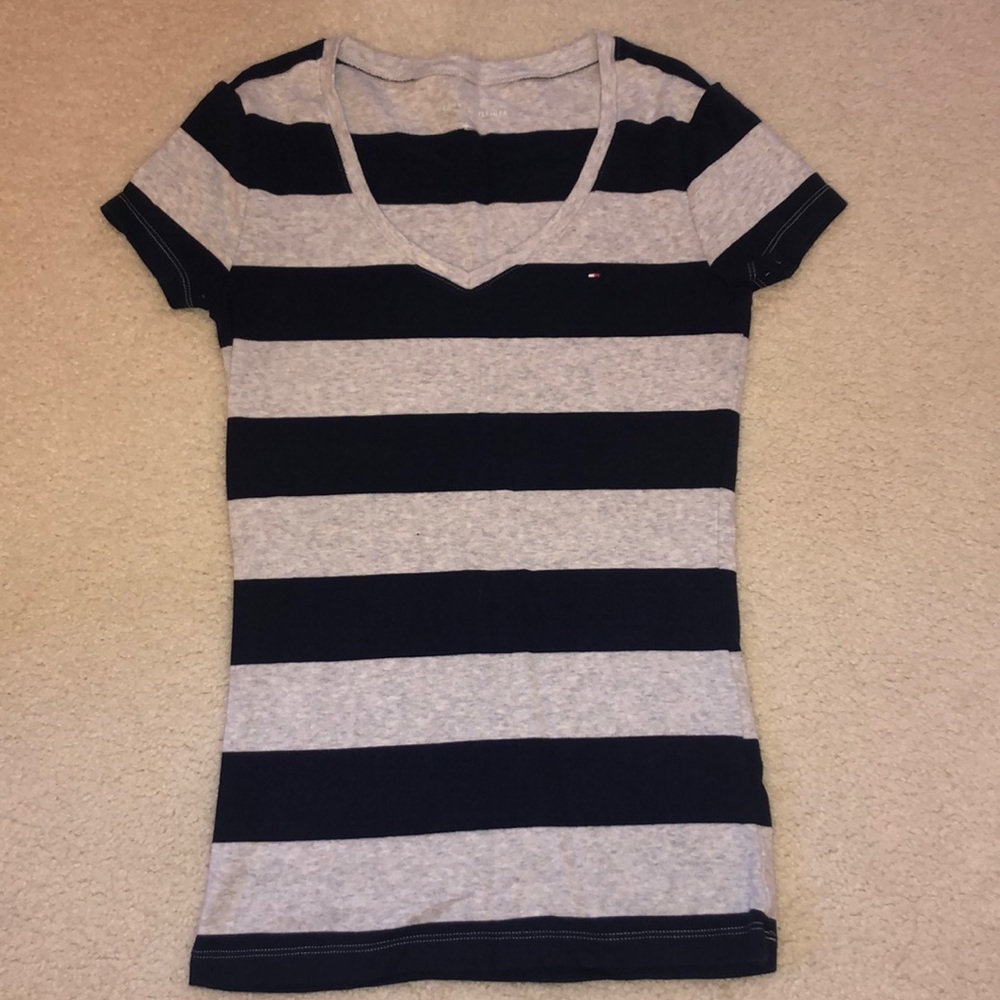 Tommy Hilfiger baby blue and grey v neck